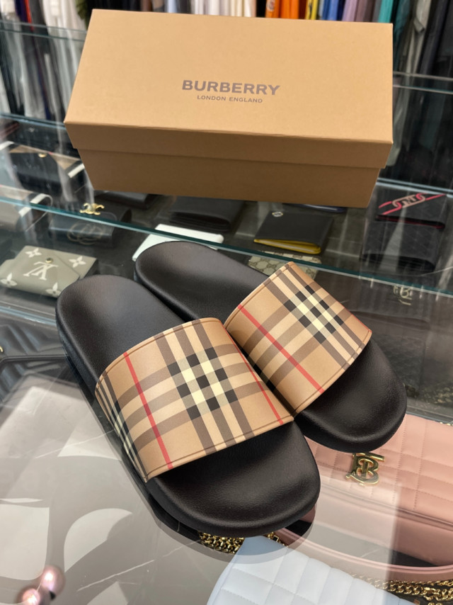 Burberry 經典菱格紋拖鞋