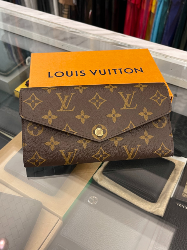 LOUIS VUITTON 信封長夾