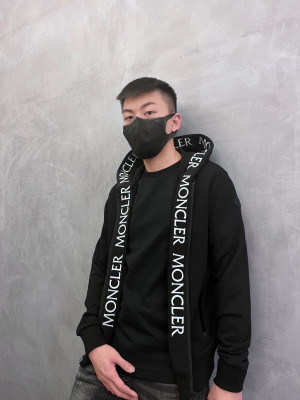 Moncler 串標刺繡連帽外套