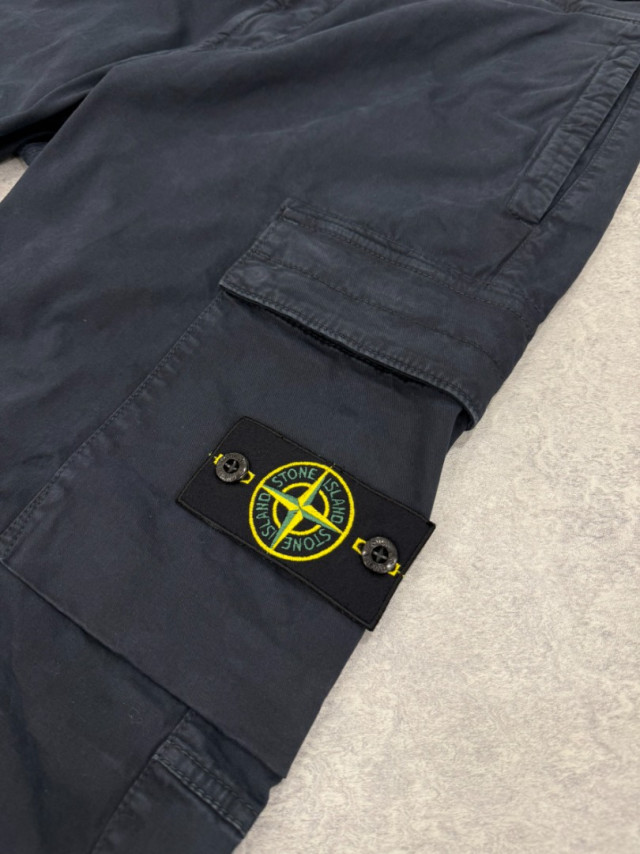 STONE ISLAND石頭島海軍藍羅盤徽章工裝褲