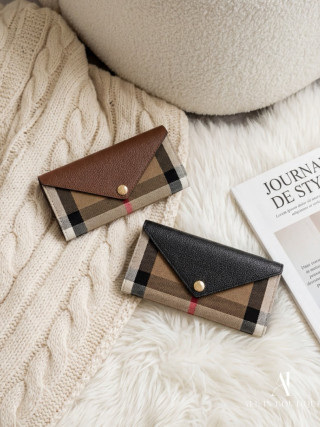 BURBERRY 經典格紋信封長夾 8067266