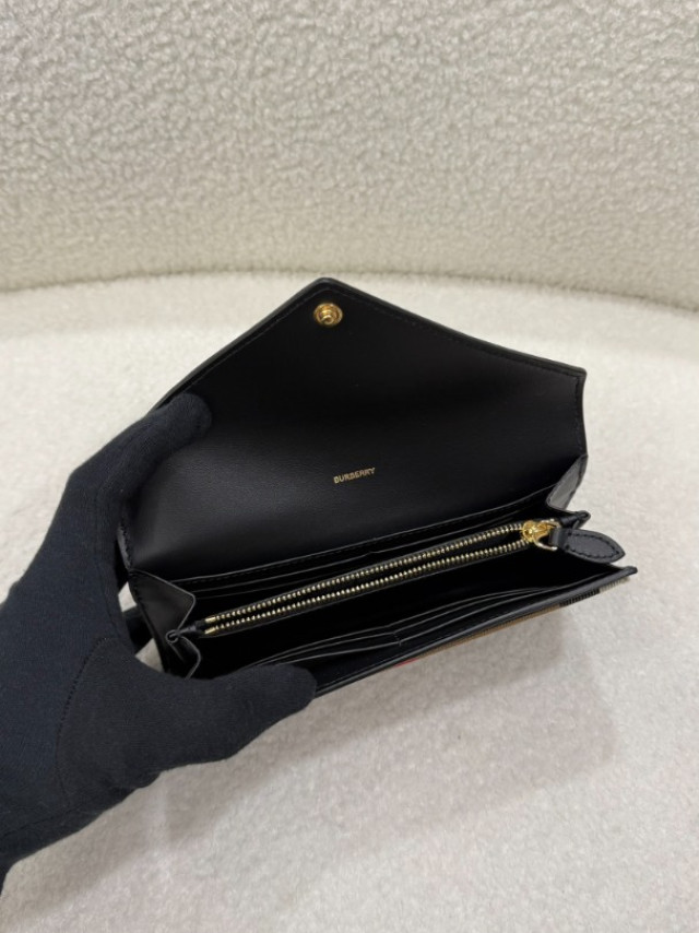 BURBERRY 經典格紋信封長夾 8067266