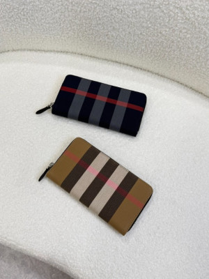 BURBERRY 經典格紋拉鏈長夾 80845601